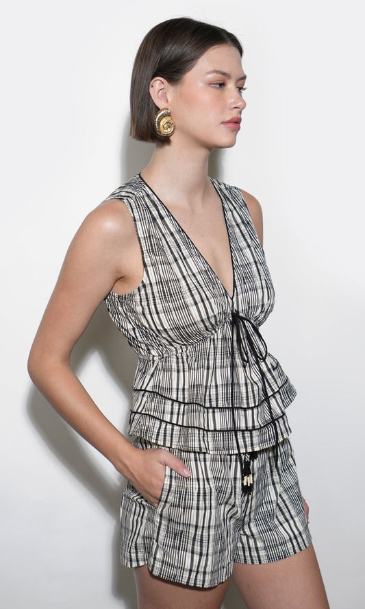 EVELYN SLEEVELESS PLAID TOP