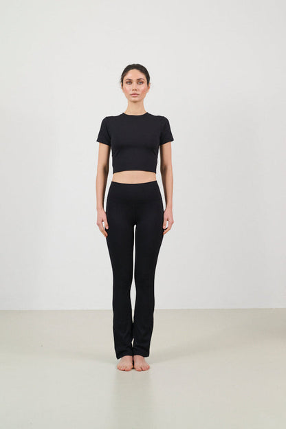 RIVER LIFT HIGHWAISTED FLARE BLACK