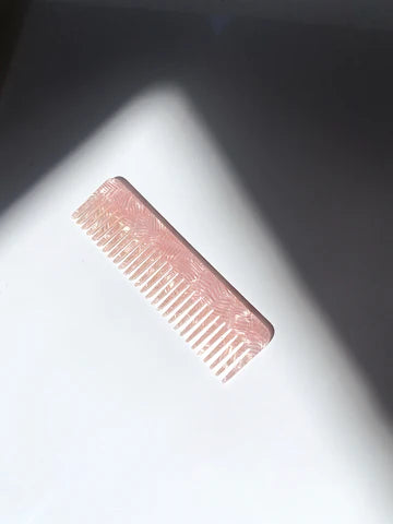 FINE ACETATE HAIR COMB PINK