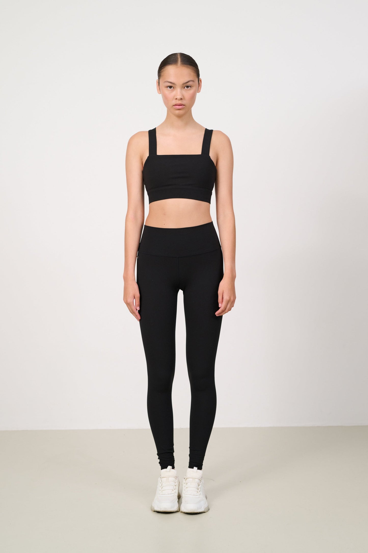 RIVER LIFT HIGHWAISTED LEGGING BLACK