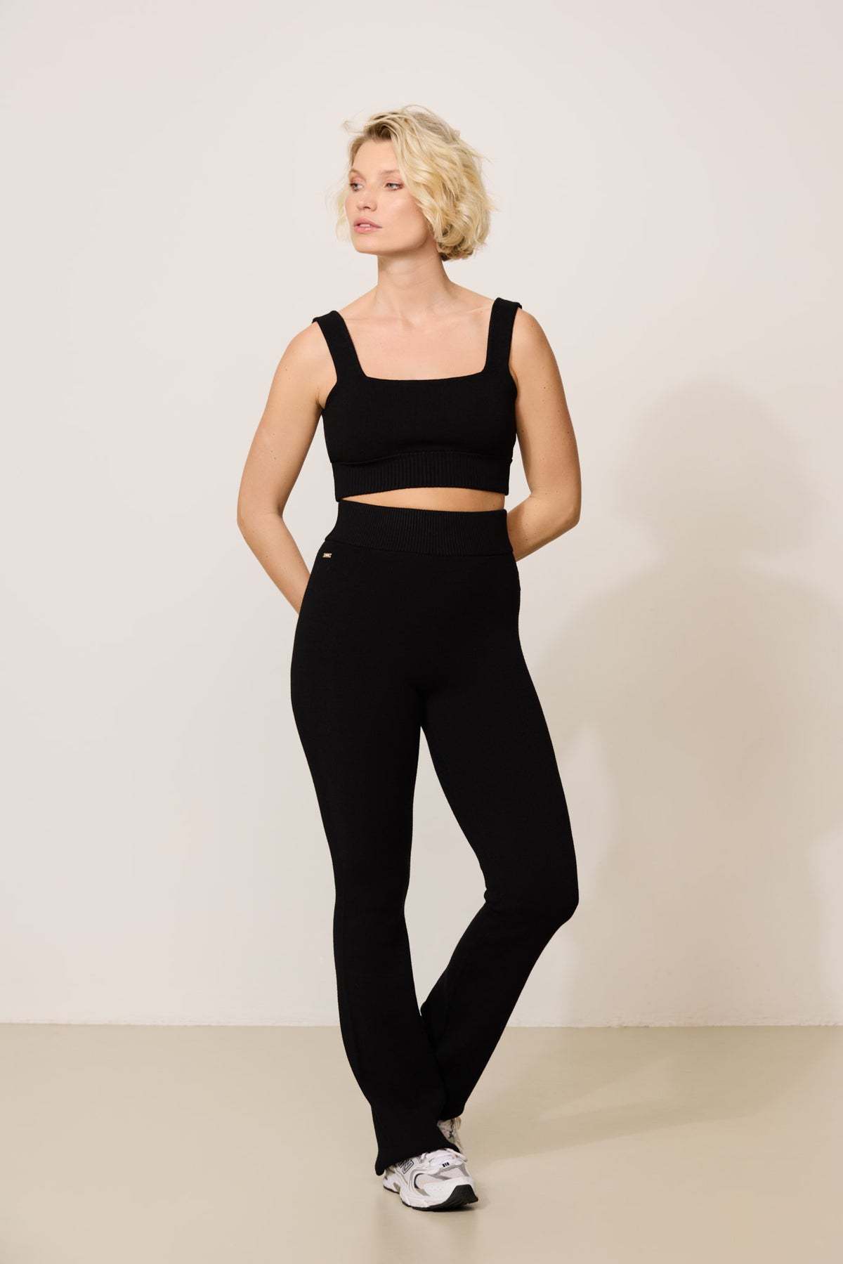 BLACK OLLY FLARE PANTS